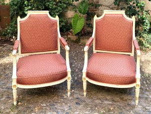 Paire de fauteuils Louis XVI