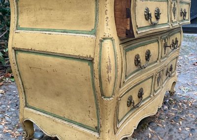 1211737-alb-652fa958d030d