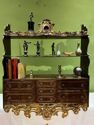 Meuble à suspendre XVIIIème siècle